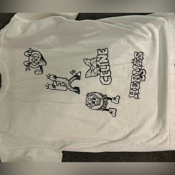 Domrebel designer tee size large - Picture 2 of 3